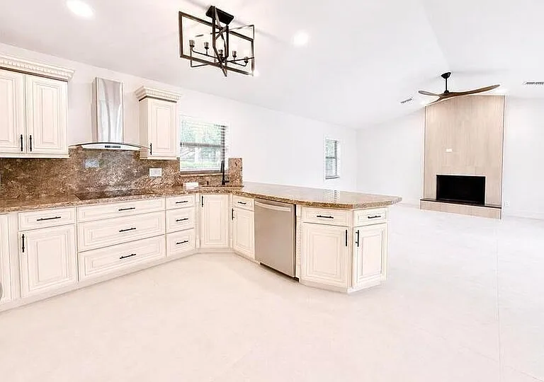 4823 NW 91st Way — Photo 12