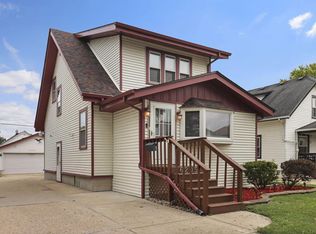 6205 33rd Ave, Kenosha, WI 53142