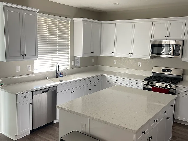 419 Daffodil Dr #2 — Photo 10