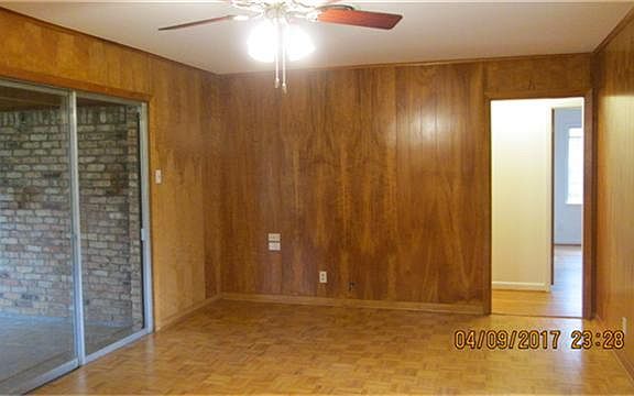 4th image of 5236 Sue Marie Ln