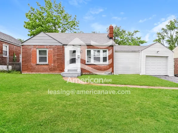 207 Newell Dr, Saint Louis, MO 63135