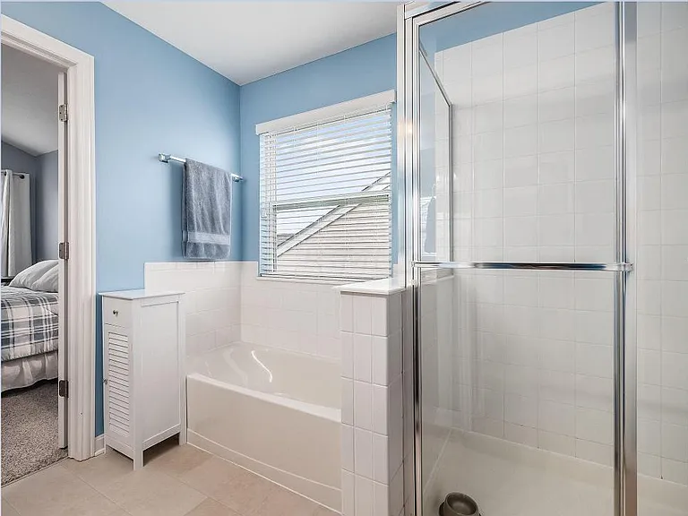 5694 Stearns Rd — Photo 22