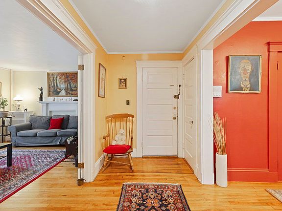 2nd image of 7.5 Centre St #22