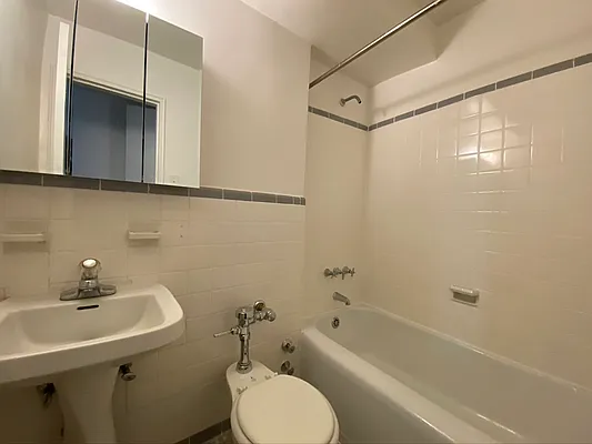 Rented by Compass | media 12