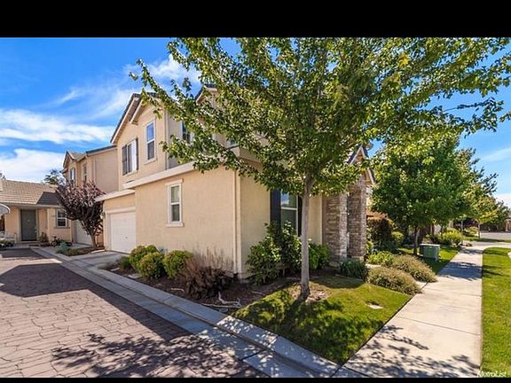 4th image of 2532 Cottage Pointe Dr