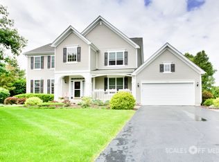 1422 Angle Tarn, Dundee, IL 60118