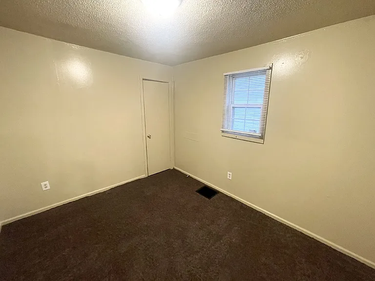 2228 Arrow Ave — Photo 5