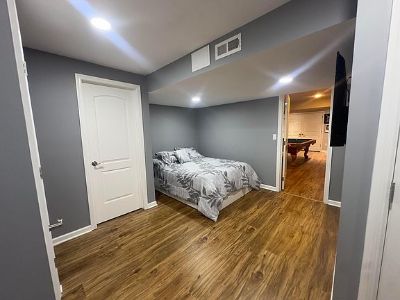 3rd image of 5714 Braymoore Dr