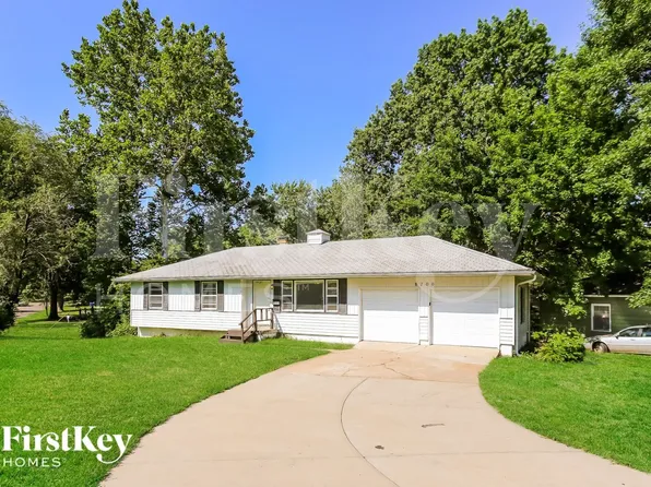 8700 E 87th St, Raytown, MO 64138