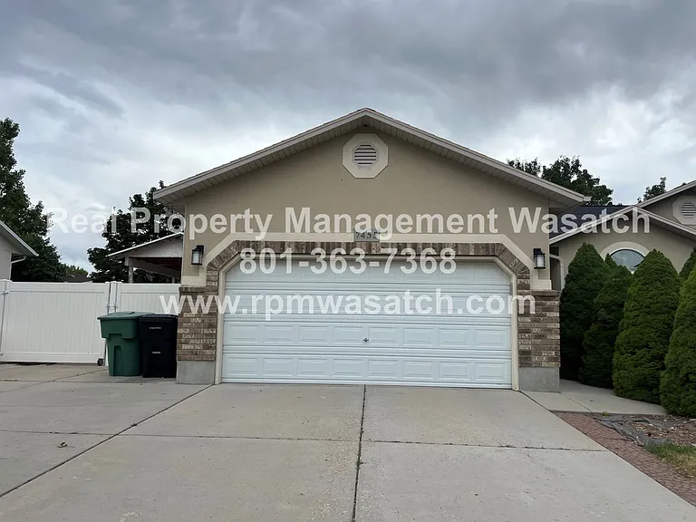7455 S 4950 W — Photo 3