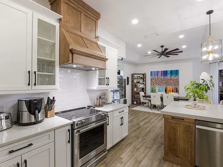 9405 Boxthorn Pl — Photo 11