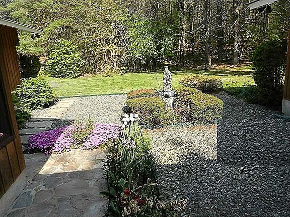 4th image of 113 Phillips Hill Rd