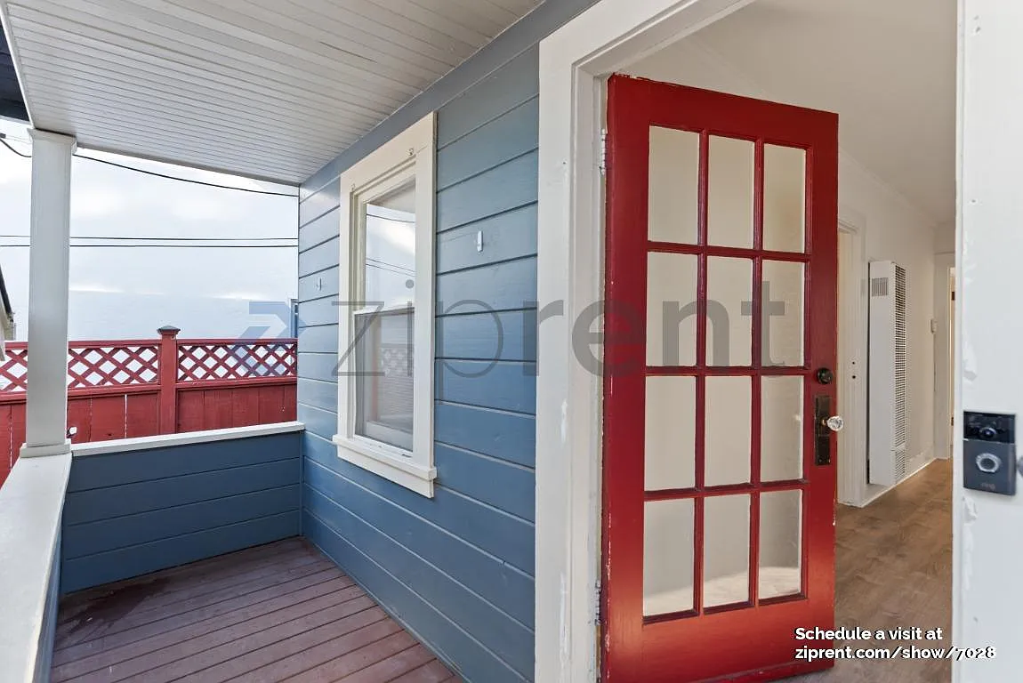 2 bed, 850 sqft, $3,600 — Photo 1