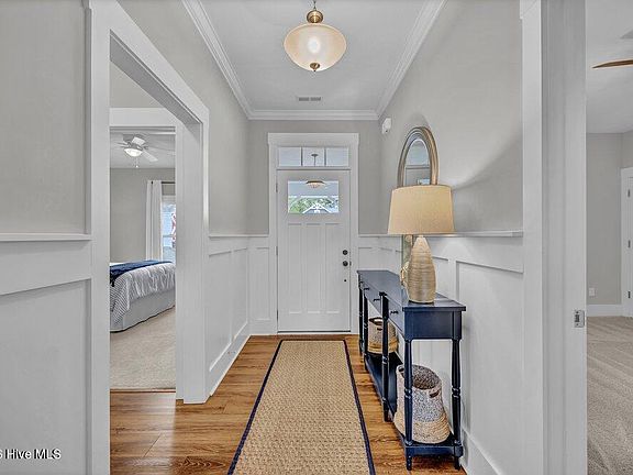 5th image of 1020 Annadale Lane