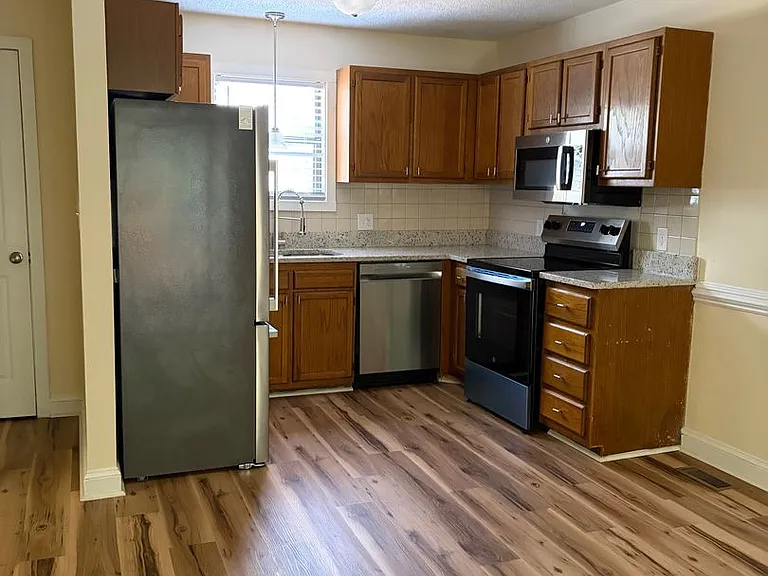 Remodeled Nw Raleigh Townhome Off Leesville Road — Photo 14