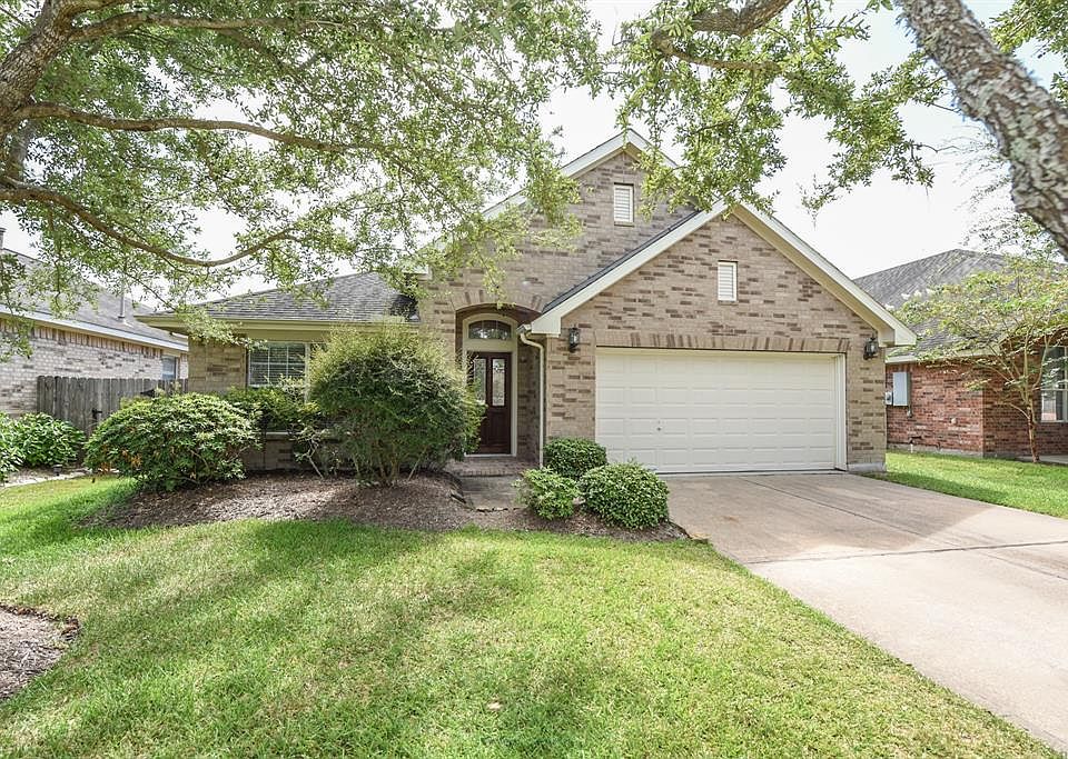 1st image of 428 Abbey Ln