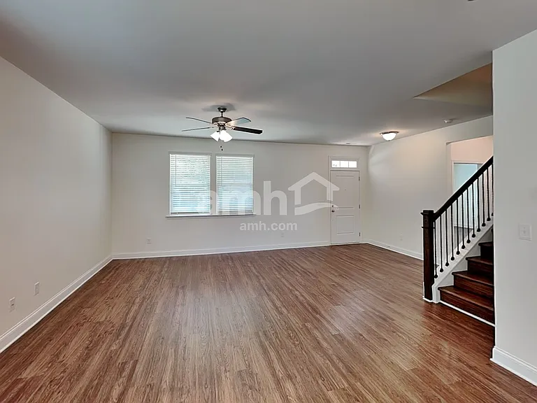 309 Stowe Rd — Photo 7