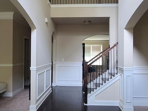 2nd image of 3985 Lucy Ln