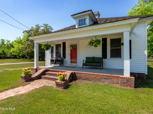 3405 Oaks Road, New Bern, NC 28560