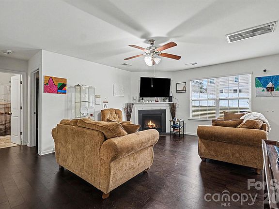 2nd image of 8515 Mansell Ct