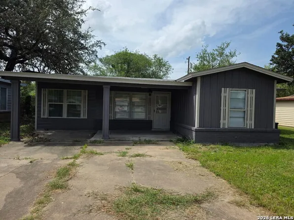 1515 E Bowie St, Beeville, TX 78102