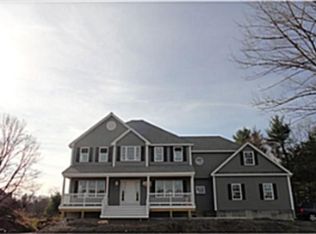 1 Stone Ridge Dr, Seekonk, MA 02771