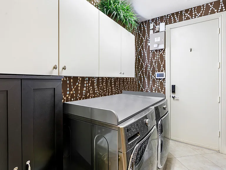 6700 Fox Hollow Dr — Photo 33