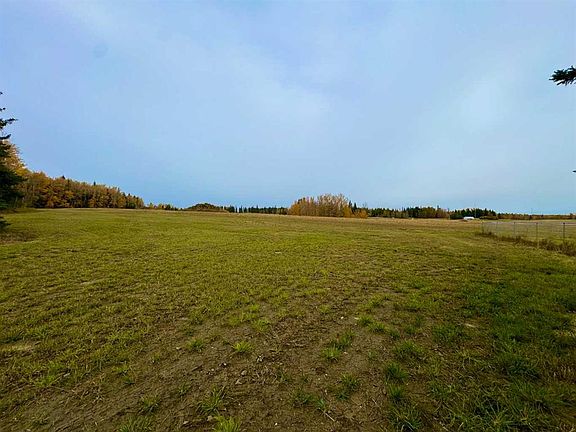 3rd image of 116 Meadow Ponds Dr