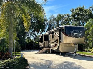 5870 Maplewood Ct, Fort Myers, FL 33905