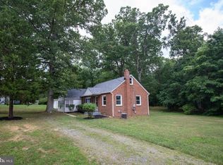 6290 Ripley Rd, La Plata, MD 20646