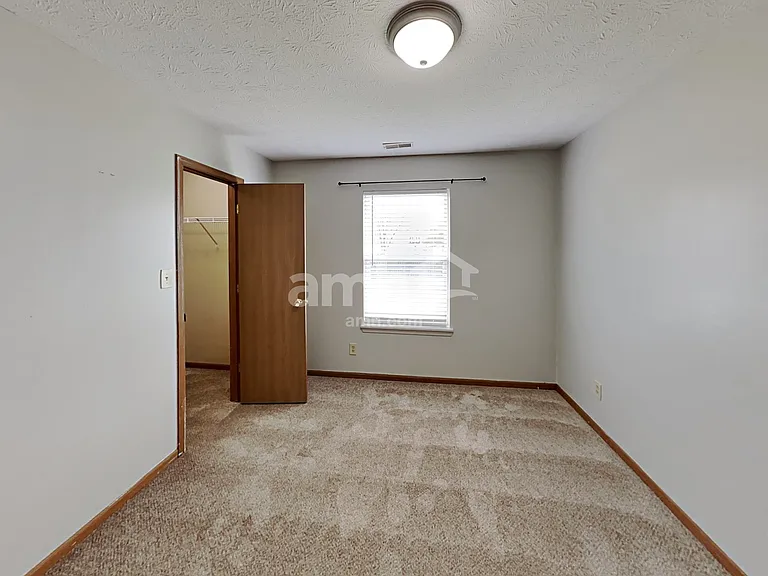1168 Fielding Ln — Photo 13