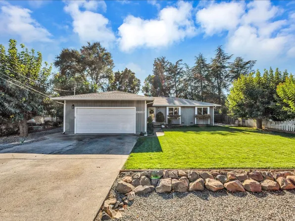 19857 Mountain Meadow N, Hidden Valley Lake, CA 95467