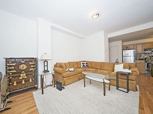 208 S 3rd St APT 2B, Brooklyn, NY 11211