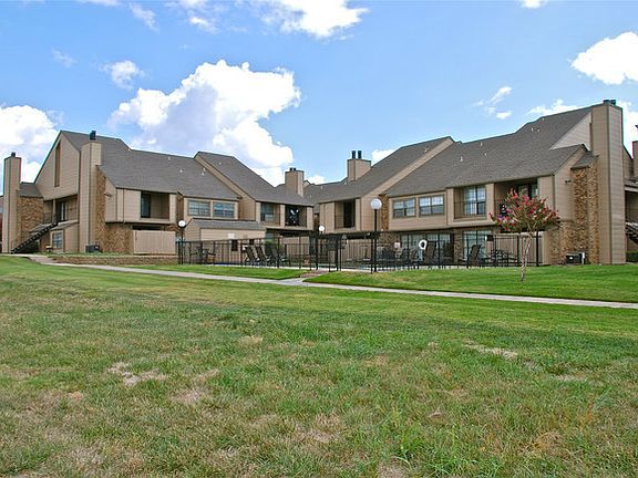 4th image of 4731 N Galloway Ave #102