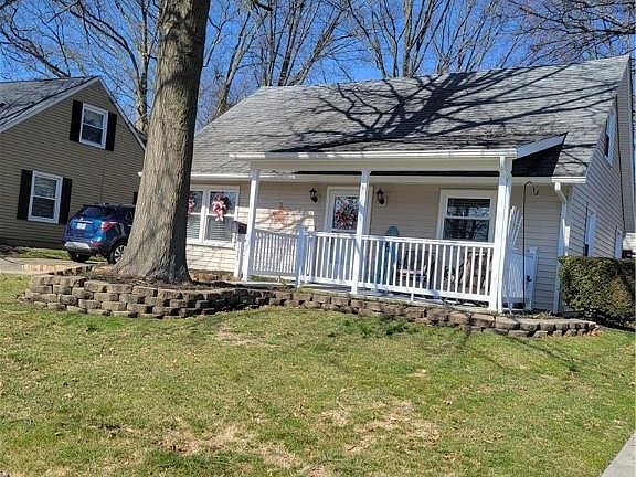 3rd image of 1135 Myrtle Ave