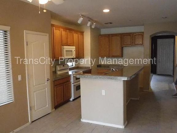 2nd image of 5229 E Carmel Ave