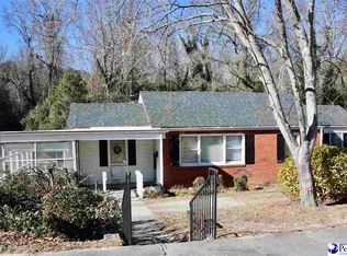 423 Thames St, Manning, SC 29102