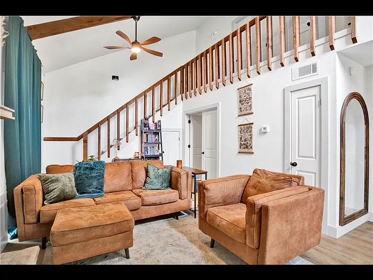856 Henckley Ave — Photo 10