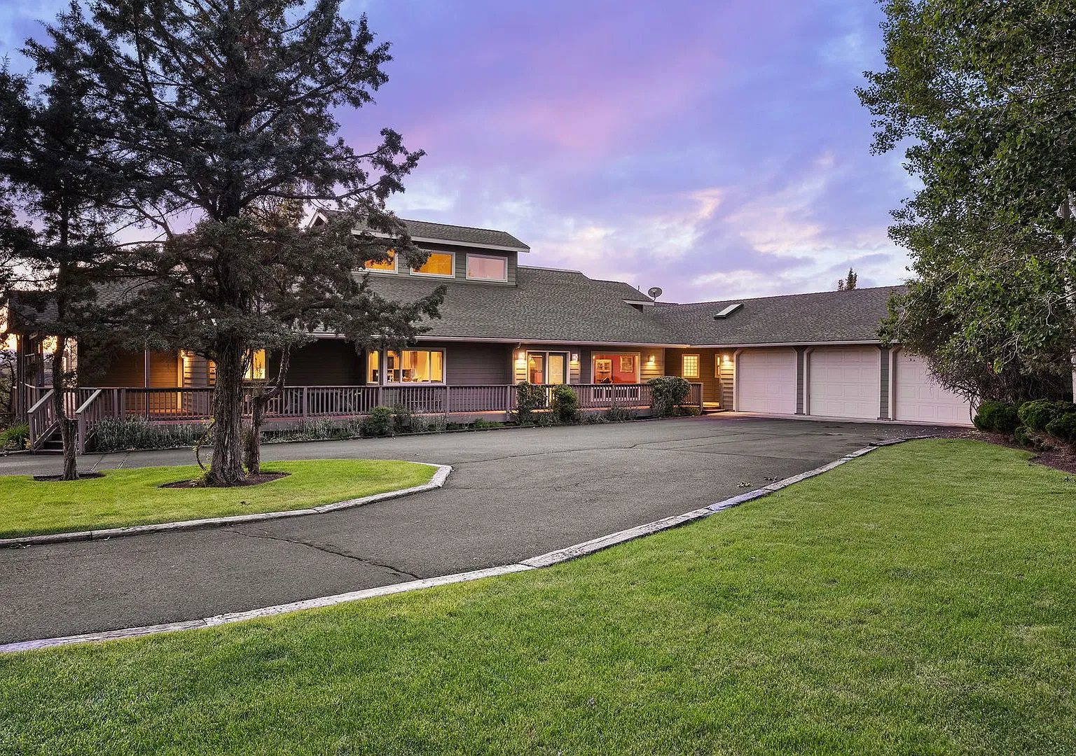 The Canyon Rim Estate at Equestrian Meadows ~ Breathtaking Views — Photo 2