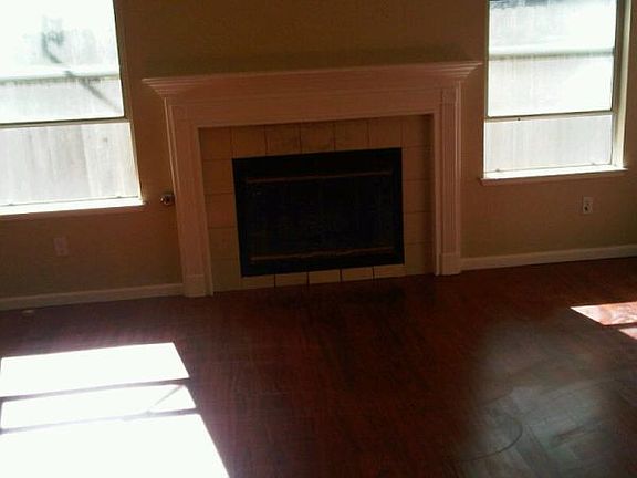 4th image of 6721 Palmtree Ct