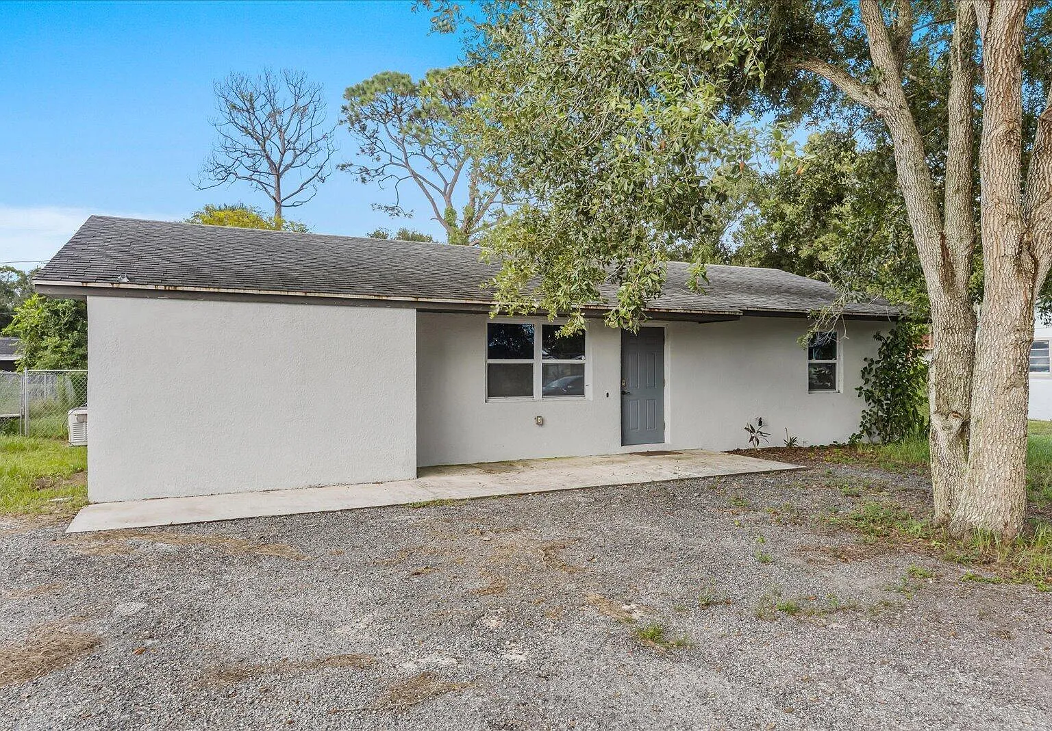 3 bed, 1.0 bath, 1188 sqft, $1,850 — Photo 4
