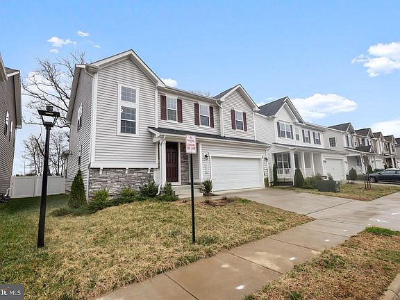 2nd image of 11520 Bluestem Way