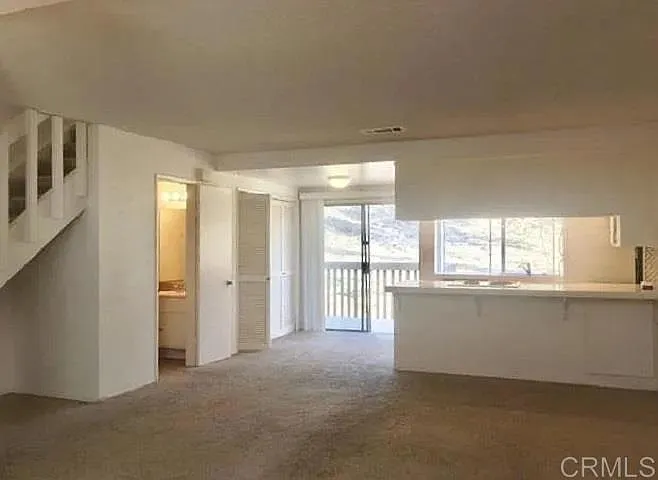 1 bed, 1.5 bath, 920 sqft, $2,400 — Photo 2
