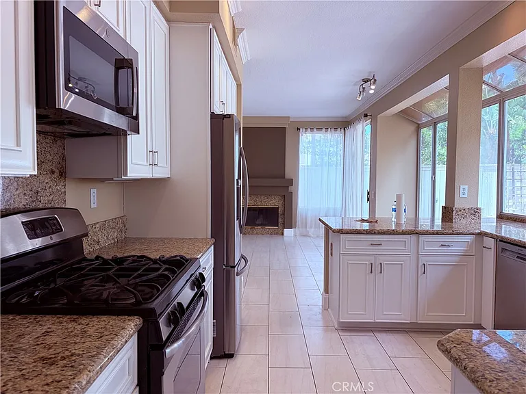 12 Havre Ct — Photo 7