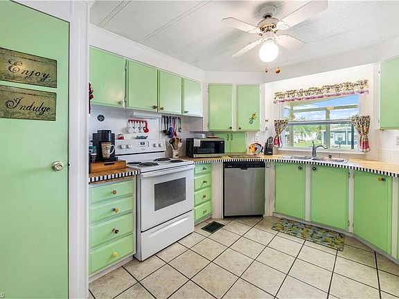 4th image of 280 Grassy Key LN