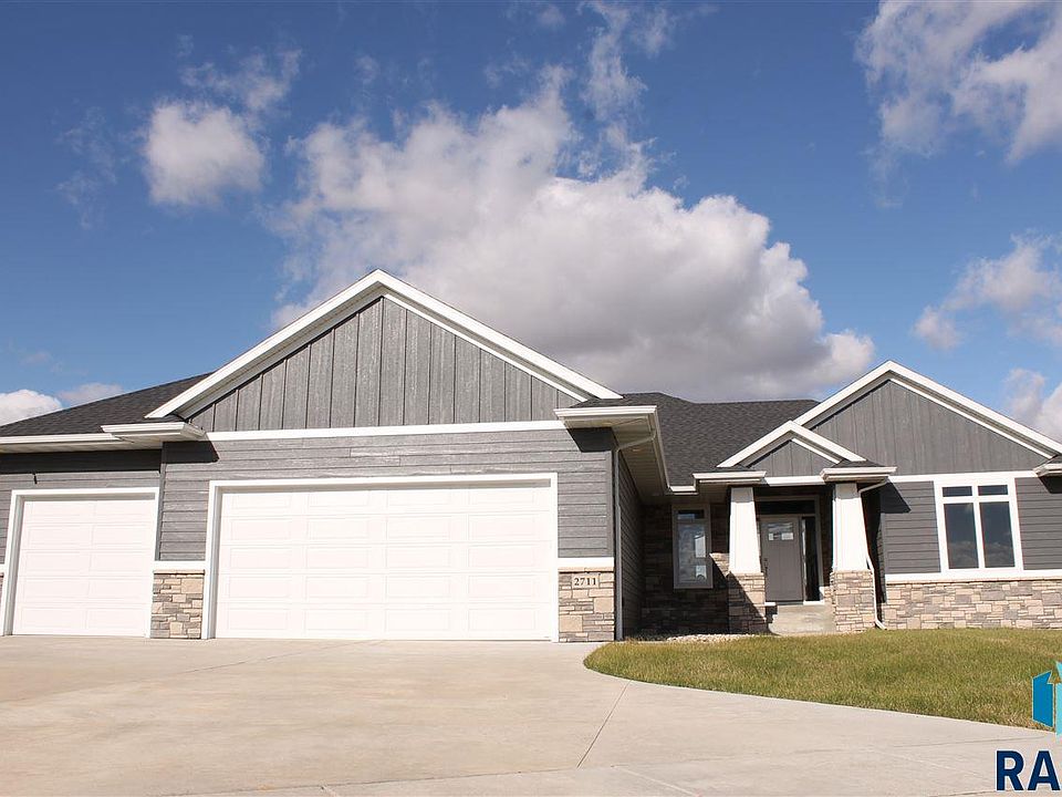 1st image of 2711 Little Oak Cir