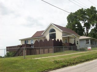 1208 S Main St, Leon, IA 50144