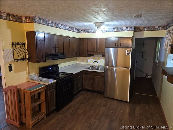 5th image of 1667 E Wehner Drive