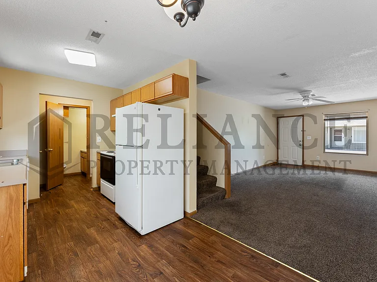 1134 Richmond St — Photo 6