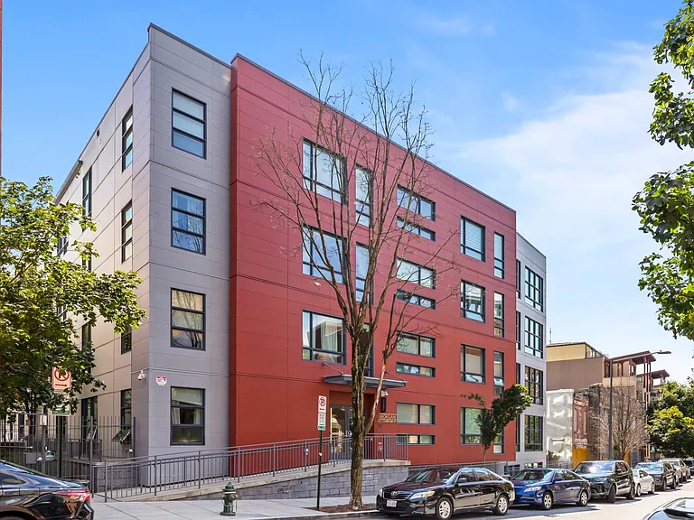 2337 Champlain St NW #209 — Photo 1
